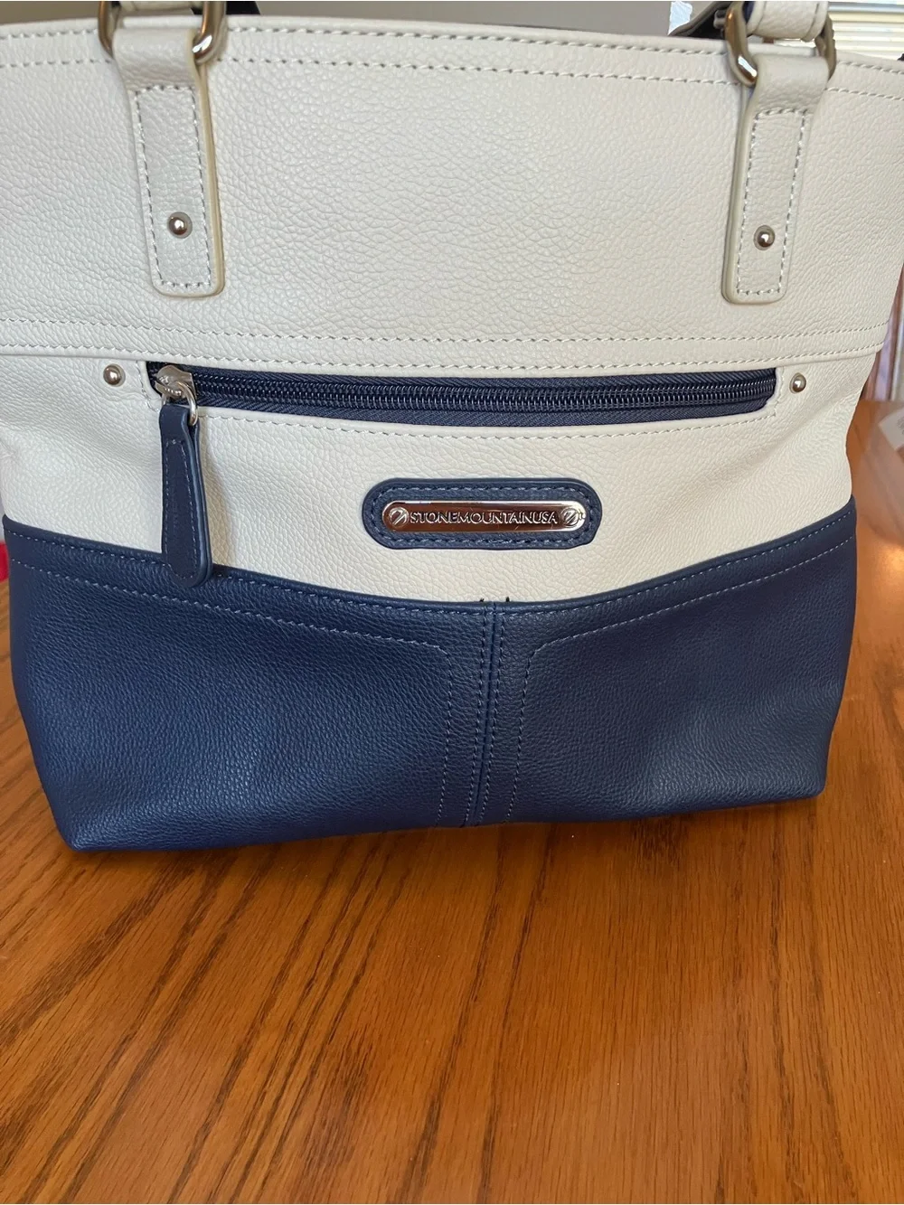 Stone Mountain Accessories Two-Tone Tote in Cream and Navy, leather